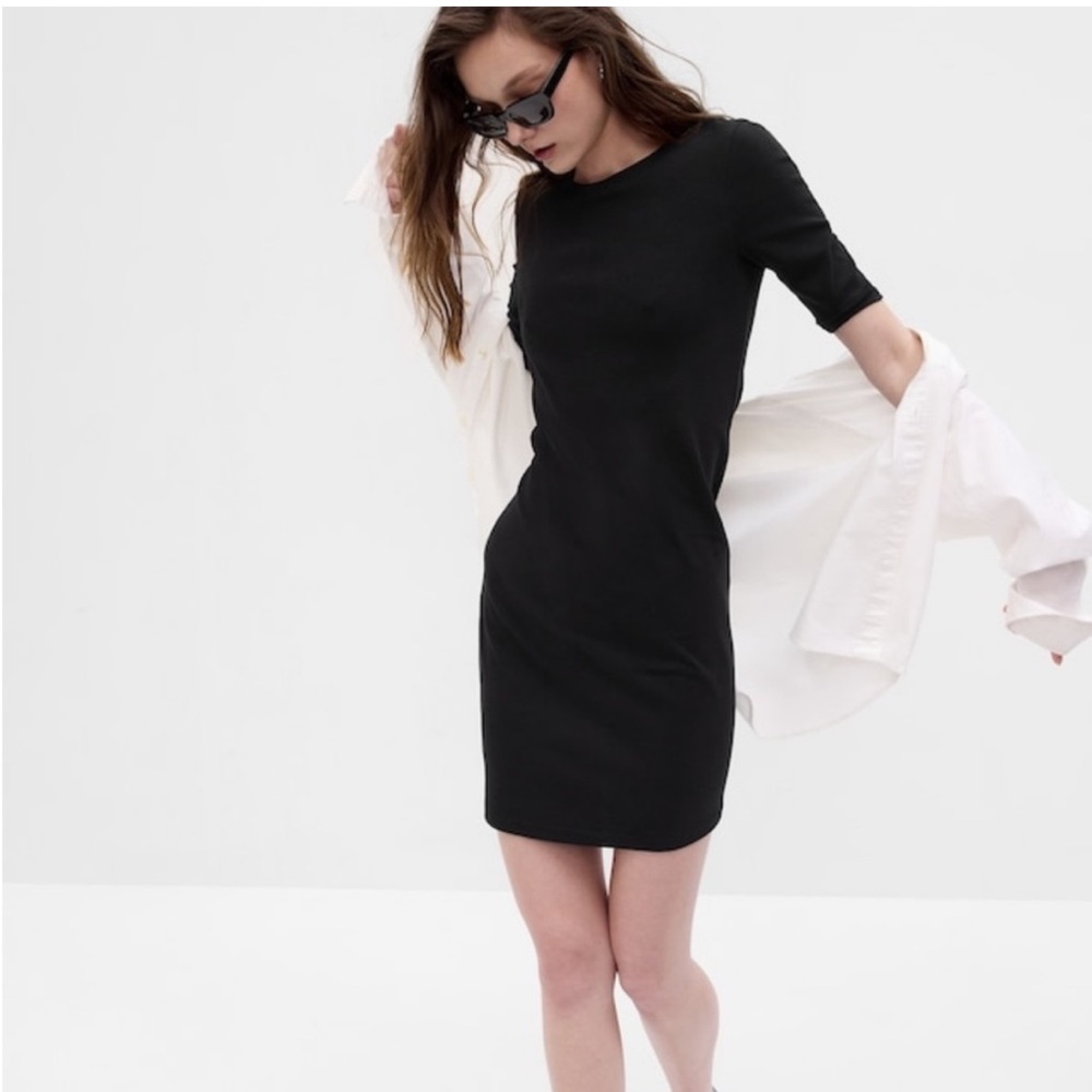 Gap Women’s Modern Mini T-Shirt Dress | Black, Small